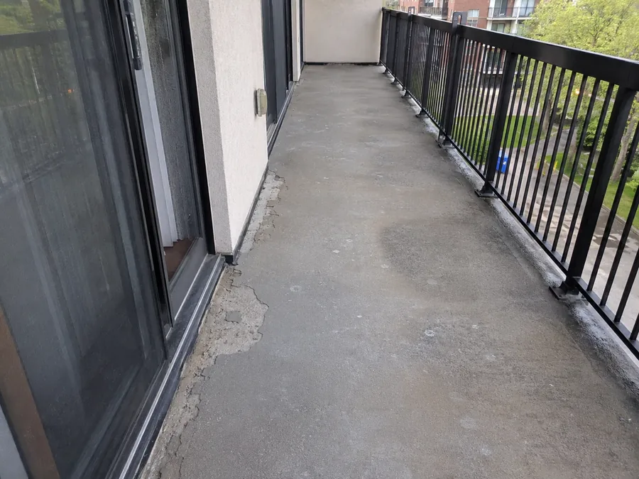 Exterior elevated element inspection in progress