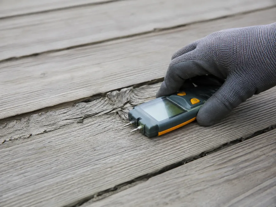 Exterior elevated element inspection in progress