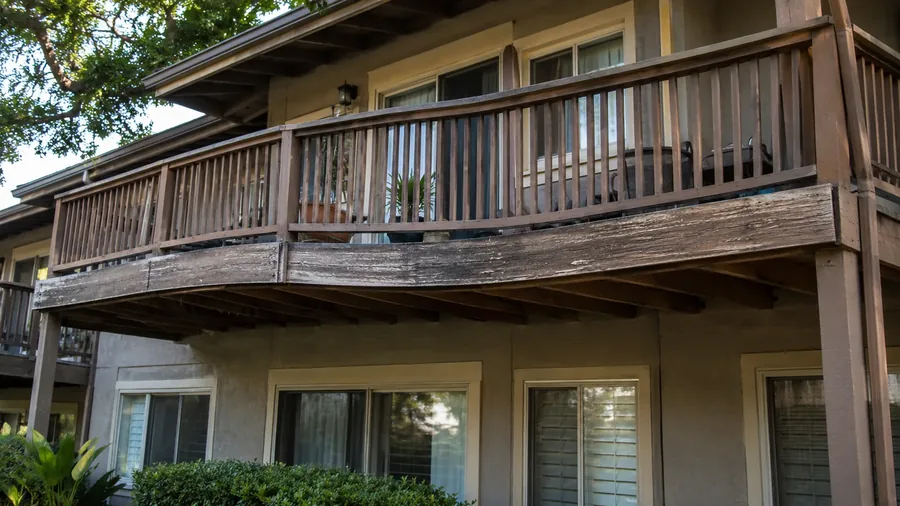 Structural assessment of a commercial balcony